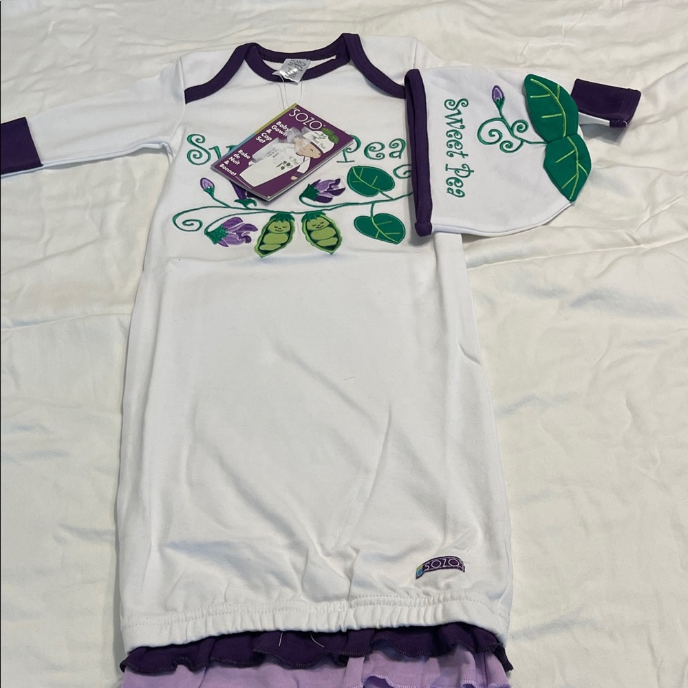 NWT SOZO White and Purple Baby Gown with Hat